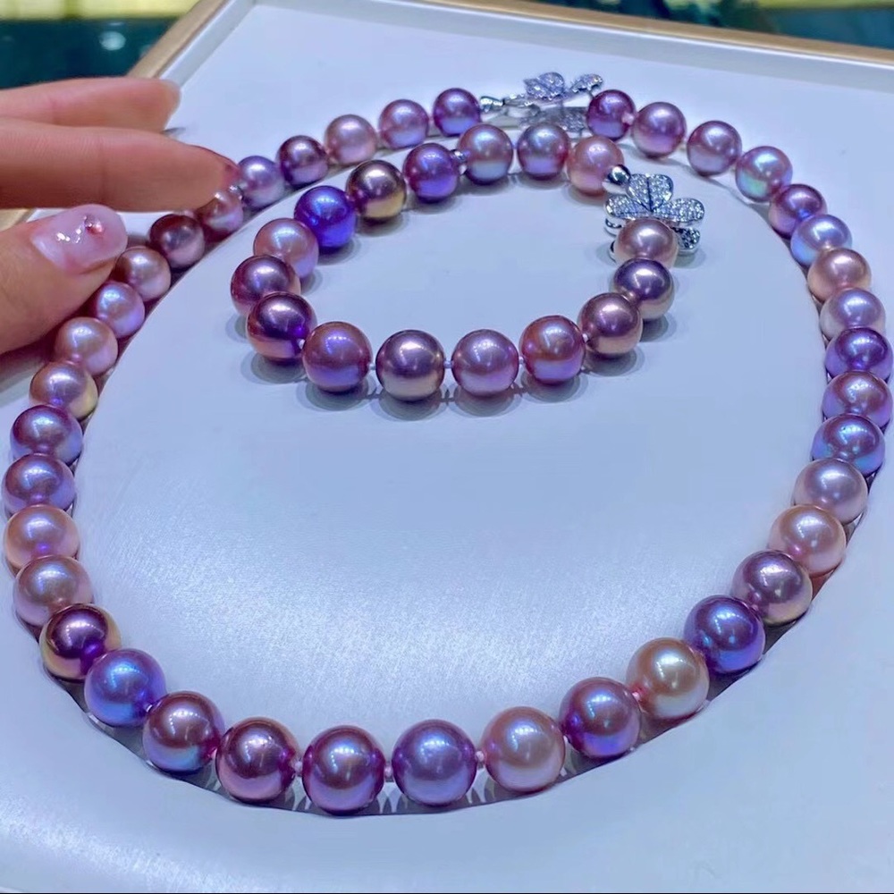 Gorgeous Mix color Pearl Necklace and Bracelet Set